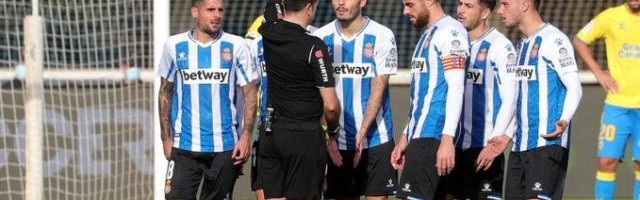 首页-【西乙】十人西班牙人0比1终结5连胜 武磊替补登场