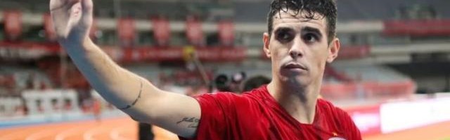 中国体育APP-奥斯卡争夺战升级！经纪人操作薪水谈判 海港默许？