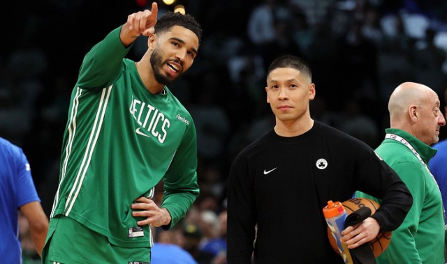 开体育app下载安装免费-塔图姆298天重返赛场，他是最大的幕后功臣|桑格|凯尔特人|波士顿凯尔特人队|杰森-塔图姆|nba_新浪体育_新浪新闻