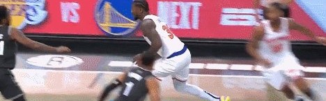 中国体育APP-裁判报告认定兰德尔走步 尼克斯前锋成走步大王