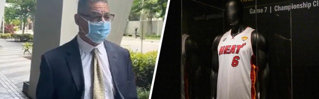 首页-曾贱卖詹姆斯球衣！热火安保盗窃案宣判：3年监禁+赔偿190万美元|佩雷斯|迈阿密热火队|迈阿密|勒布朗-詹姆斯|nba_新浪体育_新浪新闻