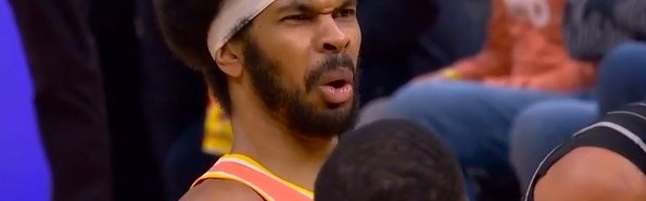 体育娱乐-自己都难以置信！贾勒特·阿伦罚篮很短三不沾 自己尴尬得笑了