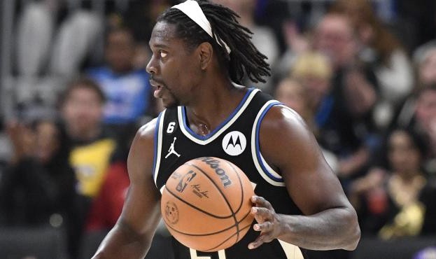 体育娱乐-更馋霍勒迪？金州勇士或出保罗+选秀权加入争夺战