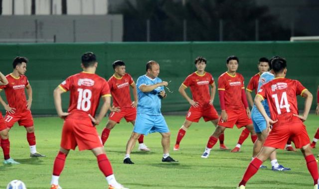 安全体育平台-越南三次分析国足录像 网红硬闯中国队训练被阻止